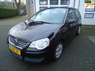 Volkswagen Polo 1.4-16V Turijn