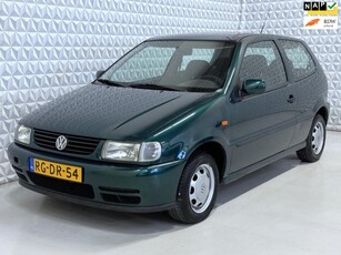 Volkswagen Polo 1.6 AUTOMAAT 1e eigenaresse! 98.000km(1997)