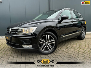 Volkswagen Tiguan 1.4 TSI Connected Series * AppleCarPlay * PDC * Trekhaak *