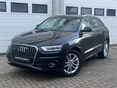 Audi Q3 2.0 TFSI quattro S-line / Navi / Led