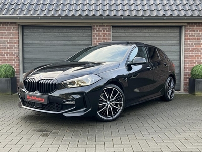 BMW 1-serie 118I HIGH EXECUTIVE M SPORT PANO 19 ACC SFEER 2022