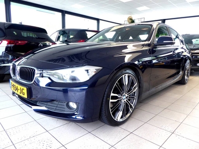 BMW 3-serie 316i Executive Nw LMV19