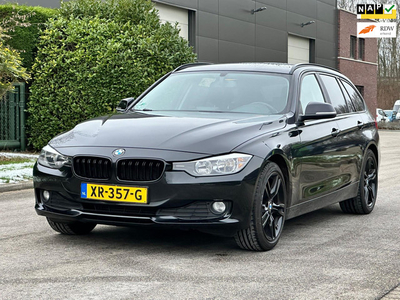 BMW 3-serie Touring 316d Navigatie*Stoelverwarming*Cruise*Clima*Parksensoren*LM velgen*Dealer onderhouden*