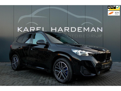 BMW X1 18i sDrive | M-PAKKET | FABRIEKSGARANTIE T/M 2026 | DEALER ONDERHOUDEN