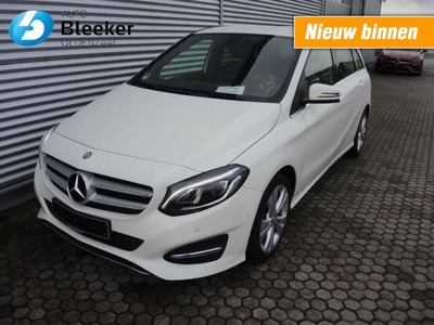 Mercedes-Benz B-klasse 200 BUSINESS Navi Cruise Led koplampen stoelverw.