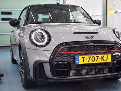 Mini Cabrio 2.0 JCW