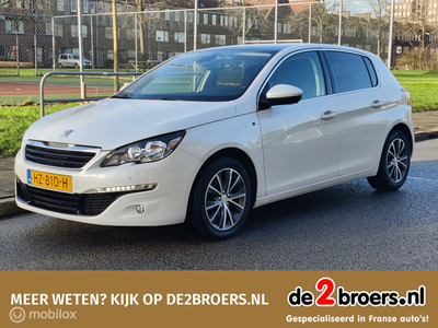 Peugeot 308 1.2 PureTech Style 130 PK/ Panodak/ Navi