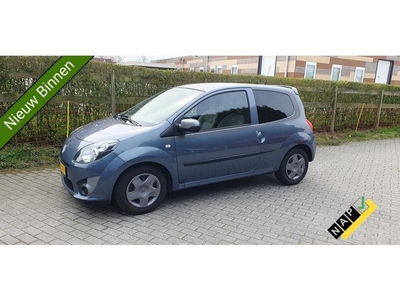 Renault Twingo 1.2 16V STUURBEKRACHTIGING AIRCO