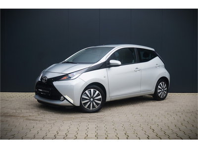 Toyota Aygo 1.0 VVT-i X-PLAY | CAMERA | 5 DEURS | NAP | SPARCO | BLUETOOTH | AIRCO | 2 SLEUTELS | GROOT SCHERM | ELEKTRISCHE RAMEN |