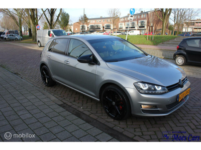 Volkswagen Golf 1.2 TSI Highline R-Design