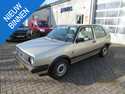 Volkswagen Golf 1.3 Manhattan