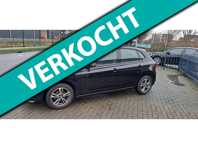 Volkswagen Polo 1.0 TSI Comfortline Business App/camera