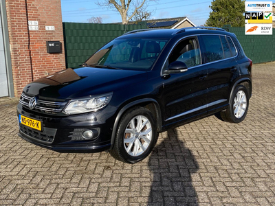 Volkswagen Tiguan 2.0 TSI 211pk 4motion R-line Leder Led Navi Nieuwstaat