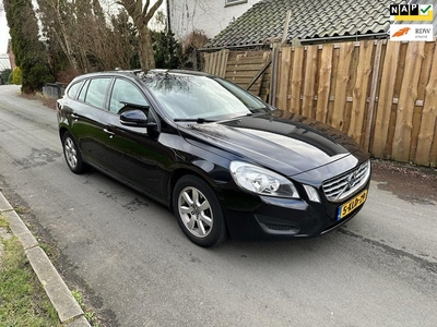 Volvo V60 1.6 T3 Kinetic NAVI PDC APK NAP SCHADEVRIJ DEALER OH