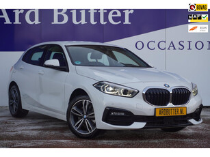 BMW 1-serie 118i Business Edition Plus / LED / Camera / Navigatie / 17