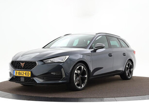 CUPRA Leon Sportstourer 1.4 e-Hybrid 204pk DSG Business · Camera · Keyless · Apple/Android Car Play · Side Assist · Inklap. Trekhaak · Stuur- & Stoelverwarming · Parkeer Assistent · Garantie t/m 19-12-2027 of 100.000km