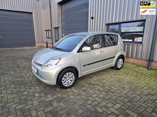 Daihatsu Sirion 2 1.0-12V Trend 1e EIGENAAR DEALER ONDERHOUDEN TOP OCCASION LAGE KM STAND