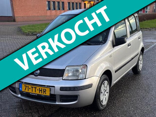 Fiat Panda 1.1 Active 5-Drs Stuurbekrachtiging Audio/CD Electric pakket ABS Colorpakket Getint glas Dealeronderhoud Nieuwe Apk!