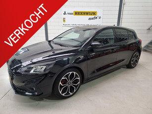 Ford Focus 1.0 EcoBoost ST Line X Business