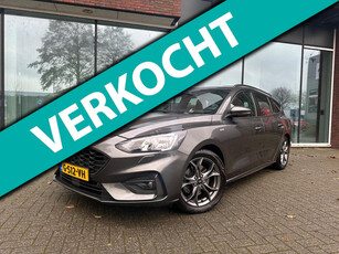 Ford Focus Wagon 1.5 EcoBoost 150pk ST Line Business - Automaat - Navi - Trekhaak - Parkeerhulp