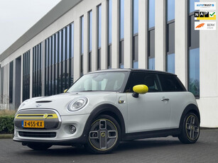 Mini Mini Electric Yours 33 kWh, alle opties, panoramadak, harman cardon, head Up, digitaal cocpit, leder, stoelverwarming