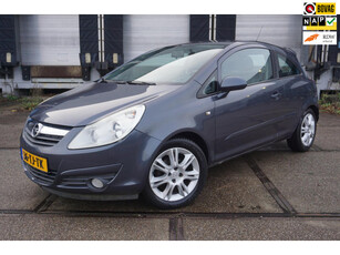 Opel Corsa 1.2-16V Cosmo