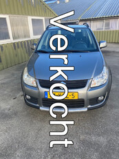 Suzuki SX4 1.5 Comfort NIEUWE KOPPELING NIEUWE BANDEN NIEUWE REMSCHIJVEN EN BLOKKEN.