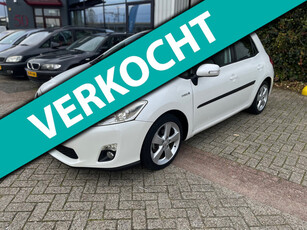 Toyota Auris 1.8 Full Hybrid Business