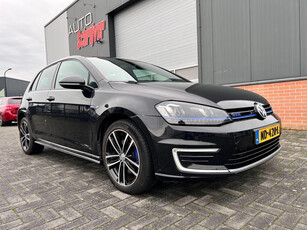 Volkswagen Golf 1.4 TSI GTE Connected Series