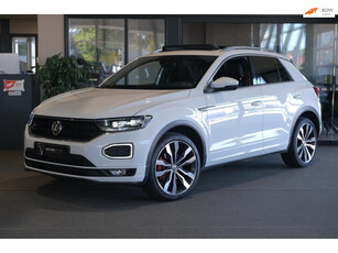 Volkswagen T-Roc 1.5 TSI Sport 2 x R-Line Pano Trek Virtual Keyless Cam Led Full