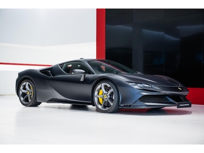 Ferrari SF90 Stradale Benzine