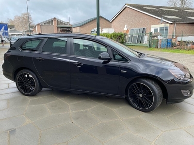 Opel Astra Benzine