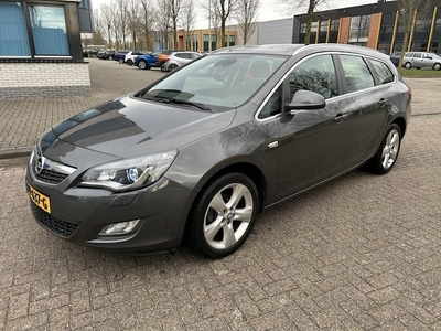 Opel Astra Benzine