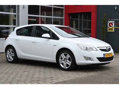 Opel Astra Benzine