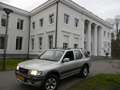 Opel Frontera Benzine