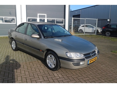 Opel Omega Benzine