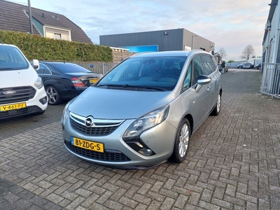 Opel Zafira Benzine