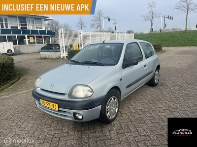 Renault Clio Benzine