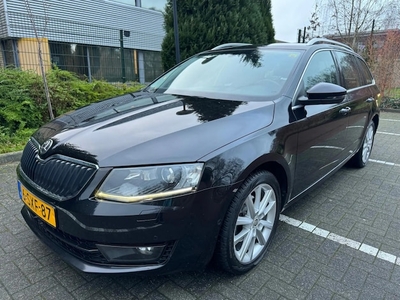 Skoda Octavia Benzine