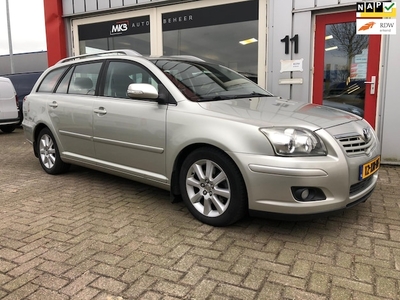 Toyota Avensis Benzine