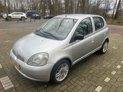 Toyota Yaris Benzine