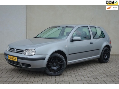 Volkswagen Golf Benzine