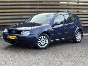 Volkswagen Golf 1.8-20V Highline