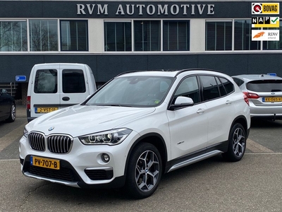 BMW X1 XDrive20i High Executive | ORG. NL. NAP KM. |PANO | LEDER | CAMERA