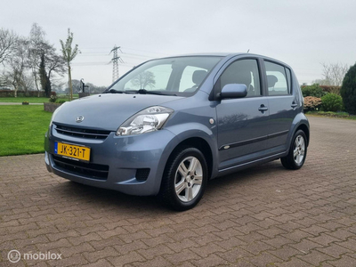 Daihatsu Sirion 2 1.3-16V Comfort/AIRCO/CRUISE/RIJKLAAR!