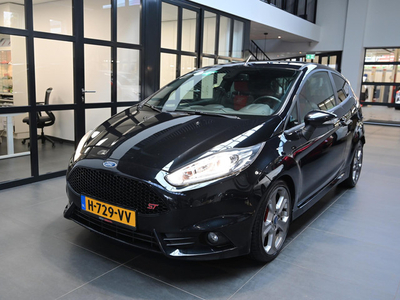 Ford Fiesta 1.6 ST2 gereserveerd