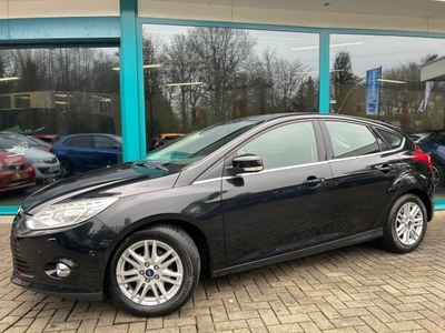 Ford Focus 1.0 Titanium Navi, LED, Xenon, Cruise, PDC, TrHaak, NAP