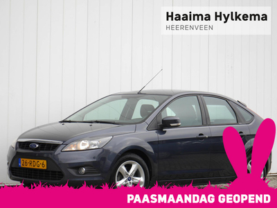 Ford Focus 1.6 Comfort 100PK | NL Auto | Trekhaak | Voorruit Verwarming | Bluetooth Voorbereiding | Cruise Control | Airco | Armsteun | Lichtmetalen Velgen | Elektrische Ramen Voor