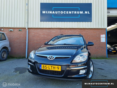 Hyundai i30 CW 1.6i Style / NAP / APK / CLIMA / NETTE AUTO