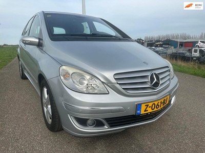 Mercedes-Benz B-klasse 170 automaat ! zeer nette auto incl garantie !